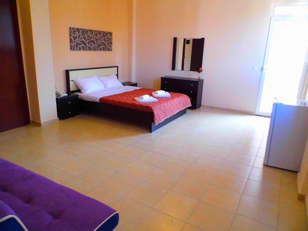 Golden Beach Hotel เมตามอร์โฟซี ภายนอก รูปภาพ