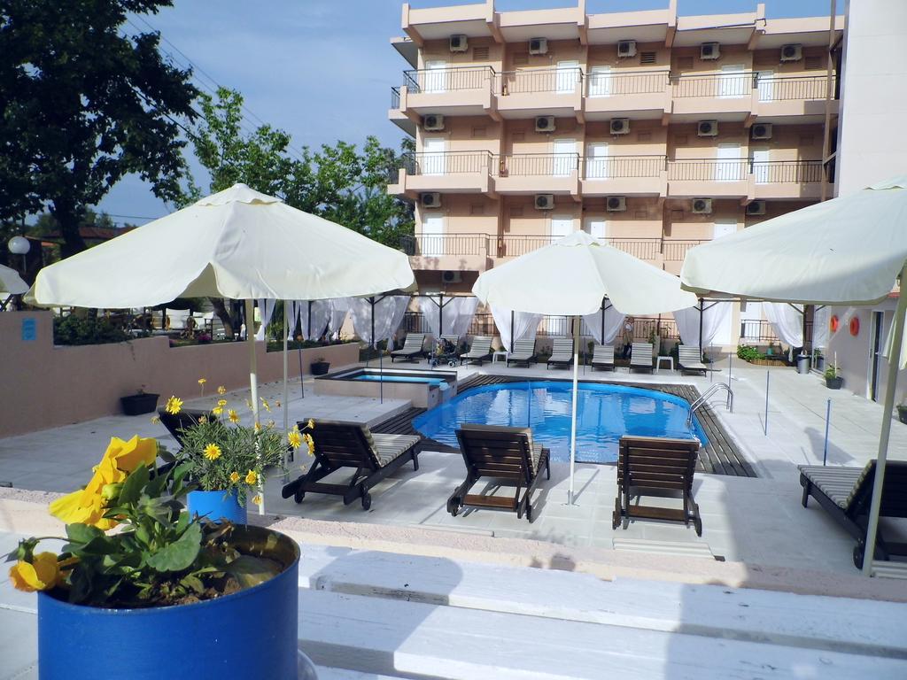 Golden Beach Hotel เมตามอร์โฟซี ภายนอก รูปภาพ