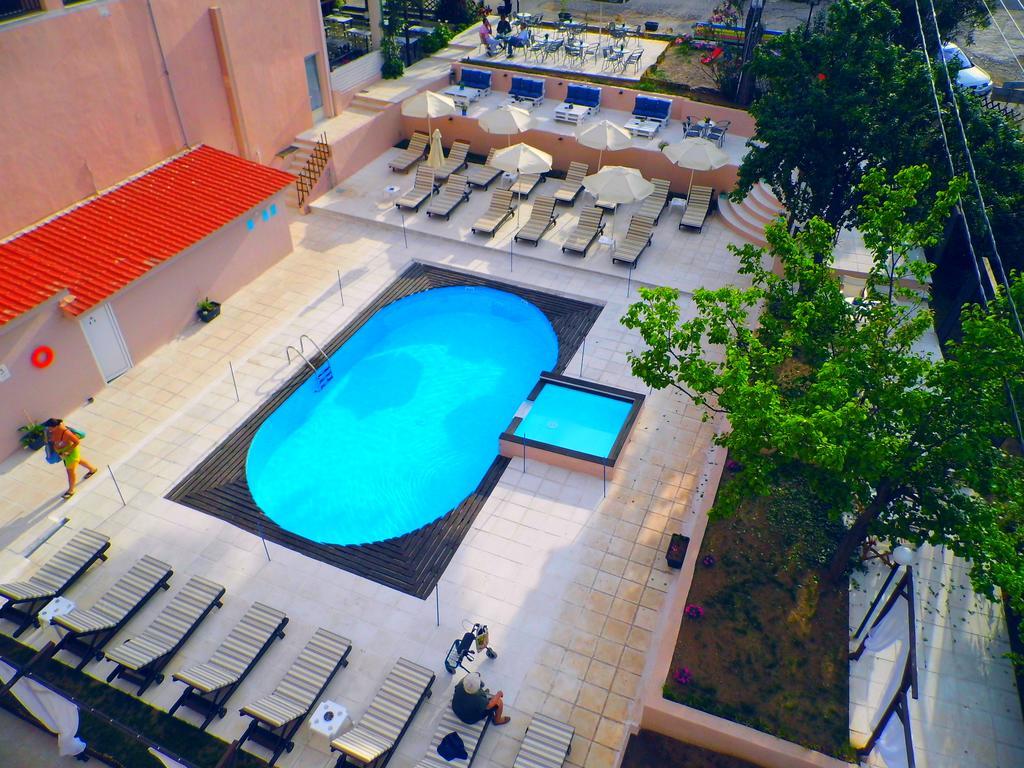 Golden Beach Hotel เมตามอร์โฟซี ภายนอก รูปภาพ